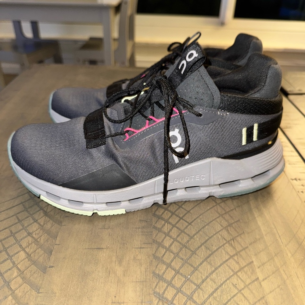 On Running Athletic Shoes in Black and Gray